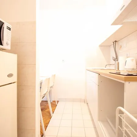 Boulevard 1-bedroom Flat