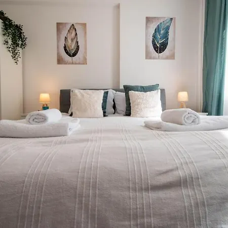 Boulevard 1-bedroom Flat