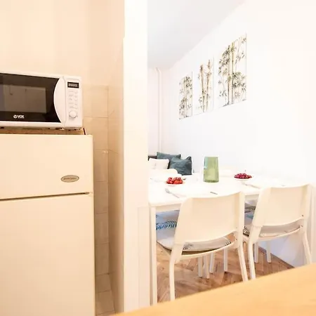 Boulevard 1-bedroom Flat *