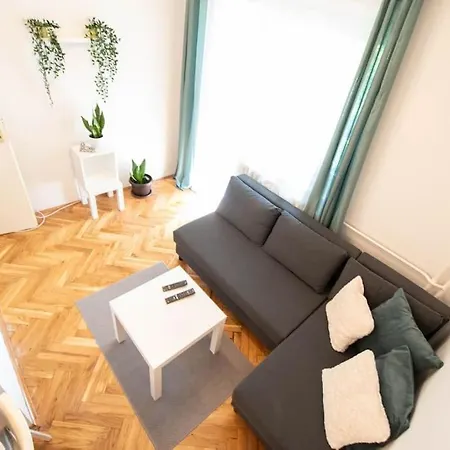 Boulevard 1-bedroom Flat