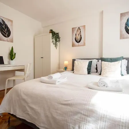 Boulevard 1-bedroom Flat * Novi Sad